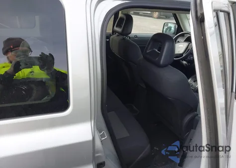 2009 Jeep Patriot Sport z USA, uszkodzony, nr VIN 1J4FF28B79D121537